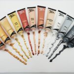 Mont Marte Gold and Silver Acrylic Paint Set Signature 12pc x 36ml (1.2 US fl.oz) - Image 2
