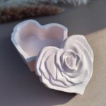 Heart-Shaped Rose Storage Box Silicone Mold with Lid – Epoxy Resin, Jesmonite, Concrete & Cement Jewelry Box Casting Mold